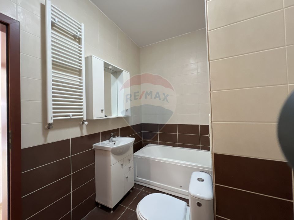 La inchiriat apartament 3 camere si parcare in Voluntari