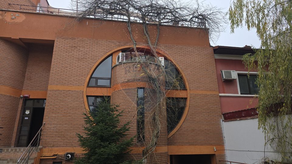 345sq.m Commercial Space for rent, Drumul Sarii area