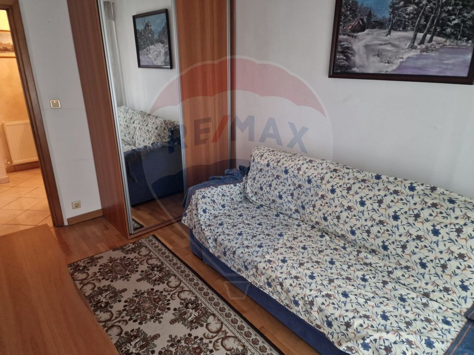 Apartament cu 3 camere de vânzare în zona Stefan cel Mare
