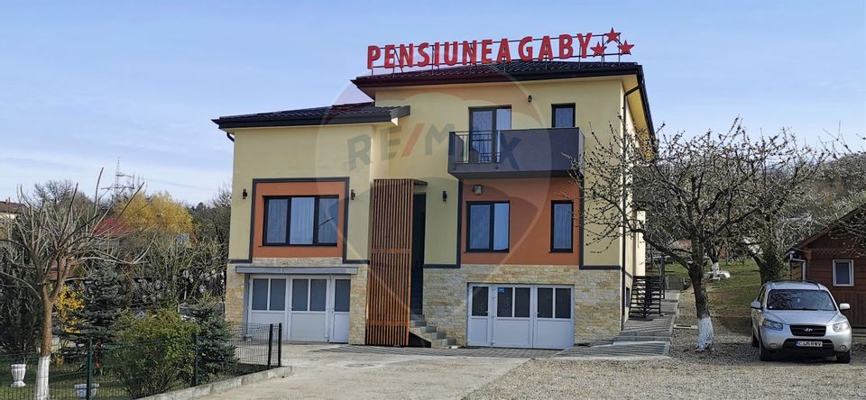 14 room Hotel / Pension for rent, Faget area