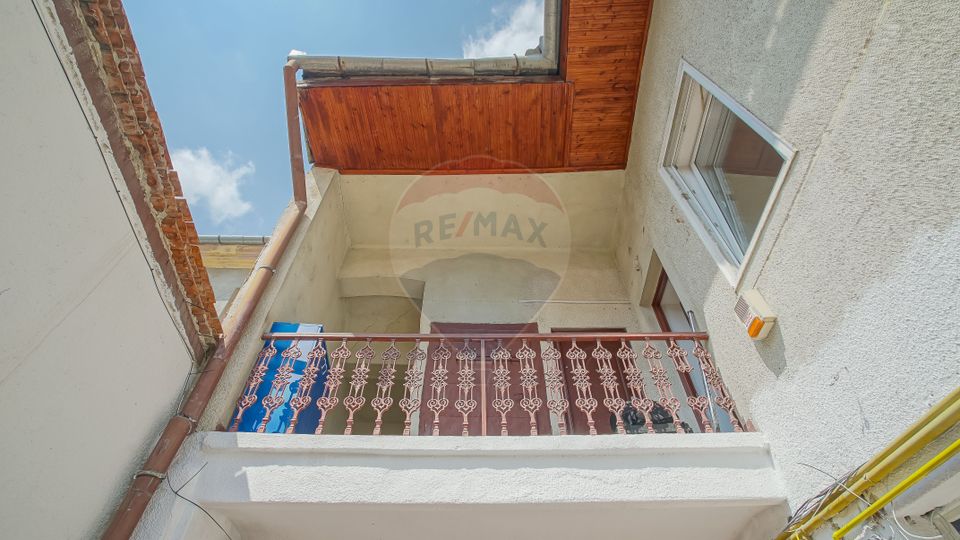 Apartament generos și luminos, la casă, Str. Iuliu Maniu, Brașov