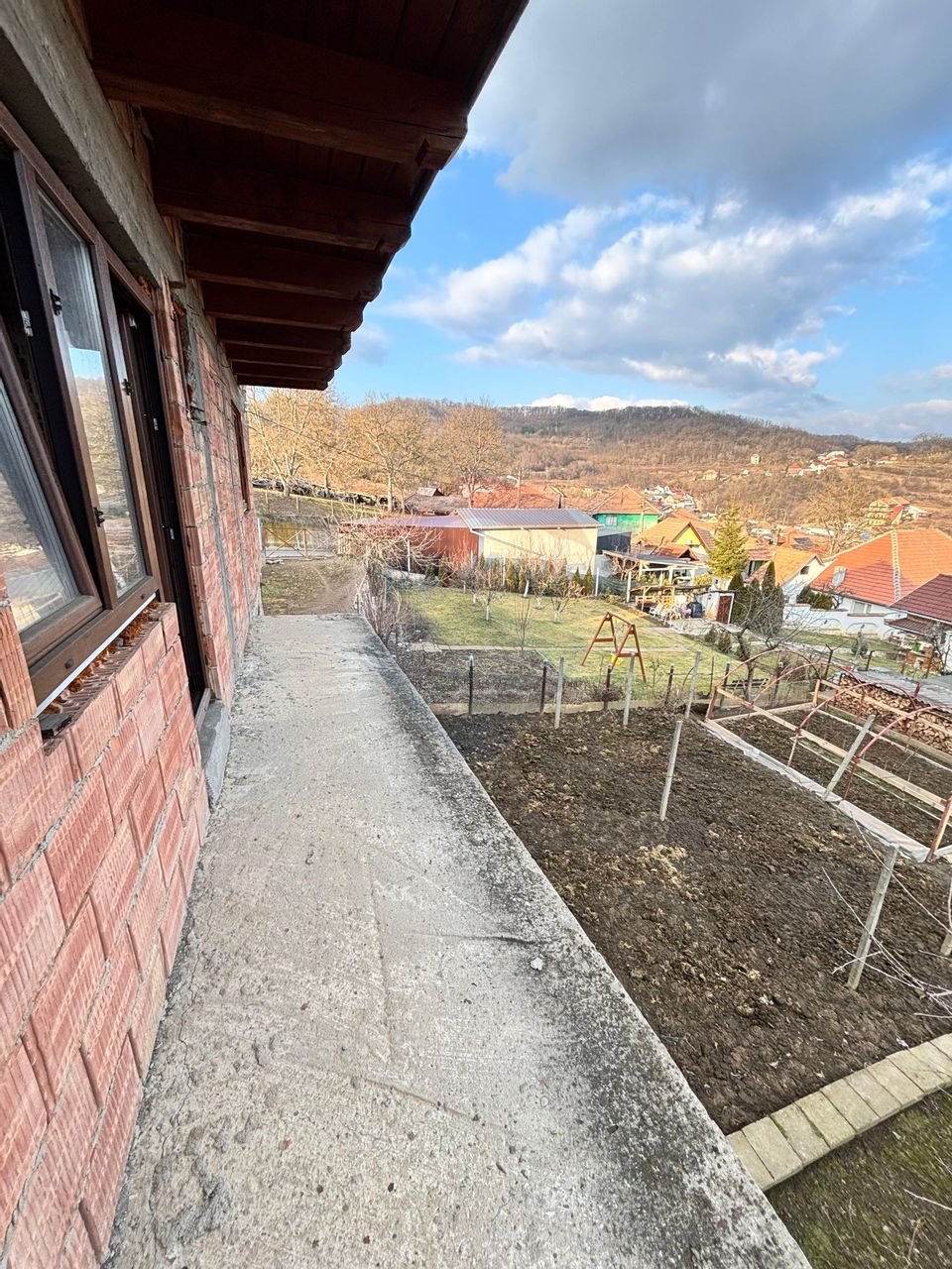 Casă Nouă pe 3 niveluri în Mediaș zona Baznei - priveliste superba