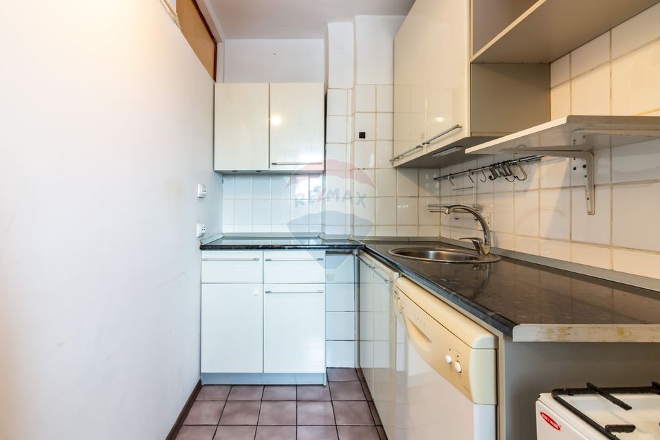 Apartament 2 camere decomandat de vânzare – Calea Moșilor