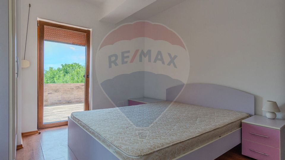 Casa CU POVESTE rezidential/ vacanta in Teliu cu 1700 mp teren!