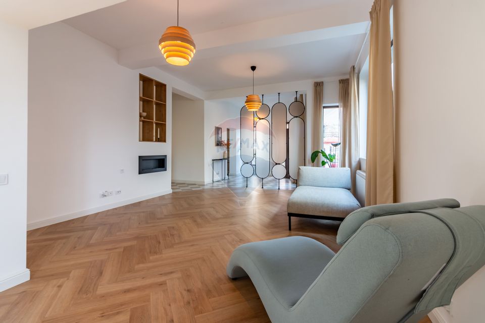 Casă individuala în Aviatiei, adiacent Bulevardul Aerogarii, 4xparcare