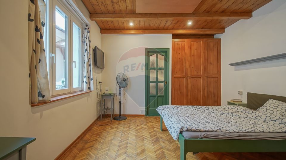 Garsoniera de inchiriat, Centrul Istoric