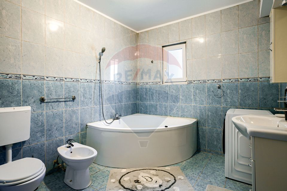 Apartament cu 2 camere de vânzare în zona Ultracentral