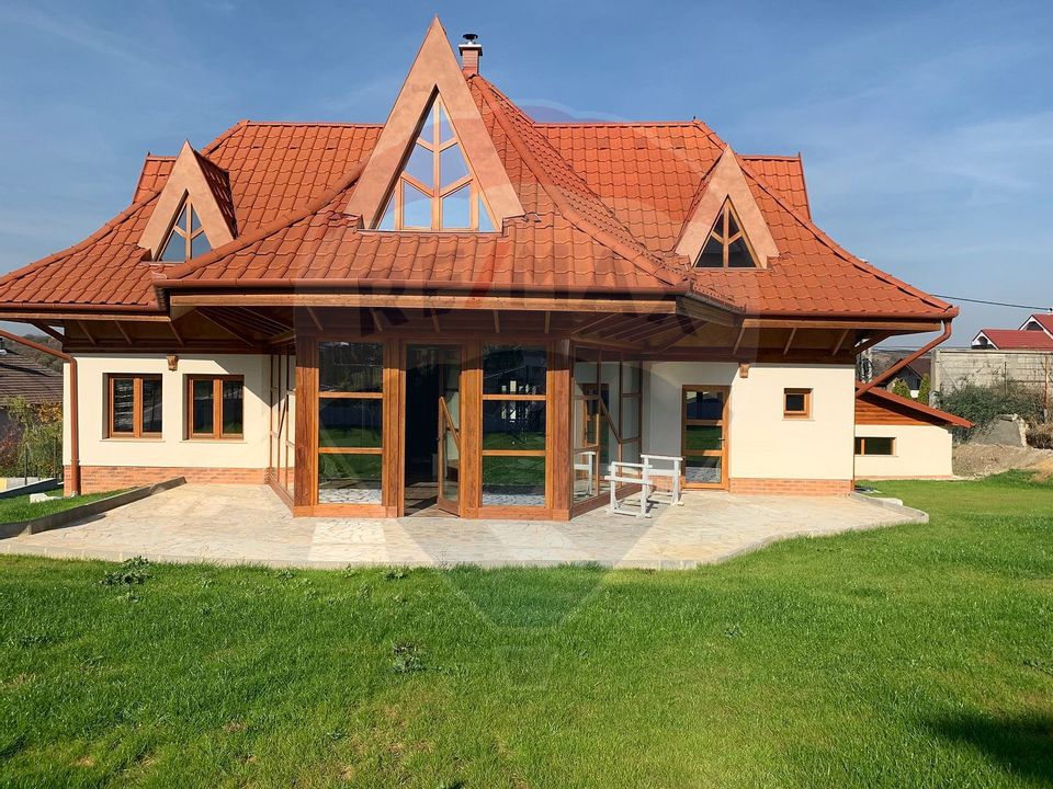 4 room House / Villa for rent, Dealuri Oradea area