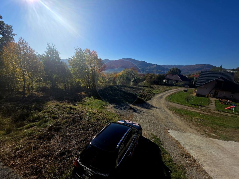 Casă / Vilă cu 5 camere de vânzare