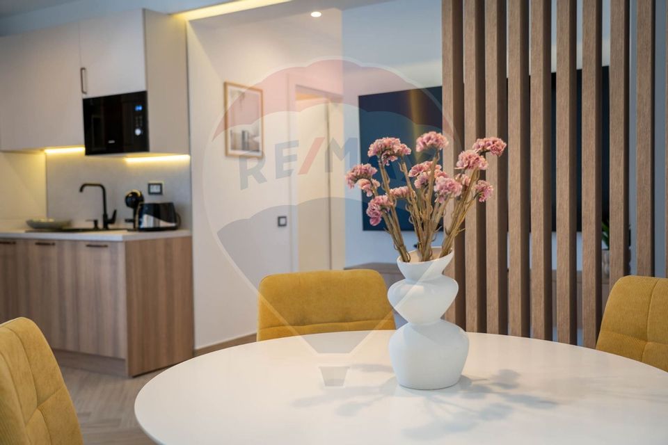 Apartament cu 3 camere de inchiriat in zona Intre Lacuri