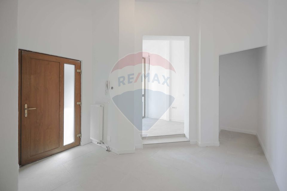 Apartament cu 2 camere de vânzare în zona Ultracentralǎ