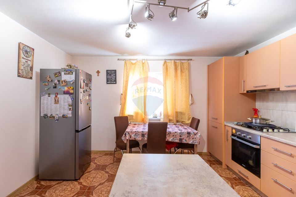 4 room House / Villa for sale