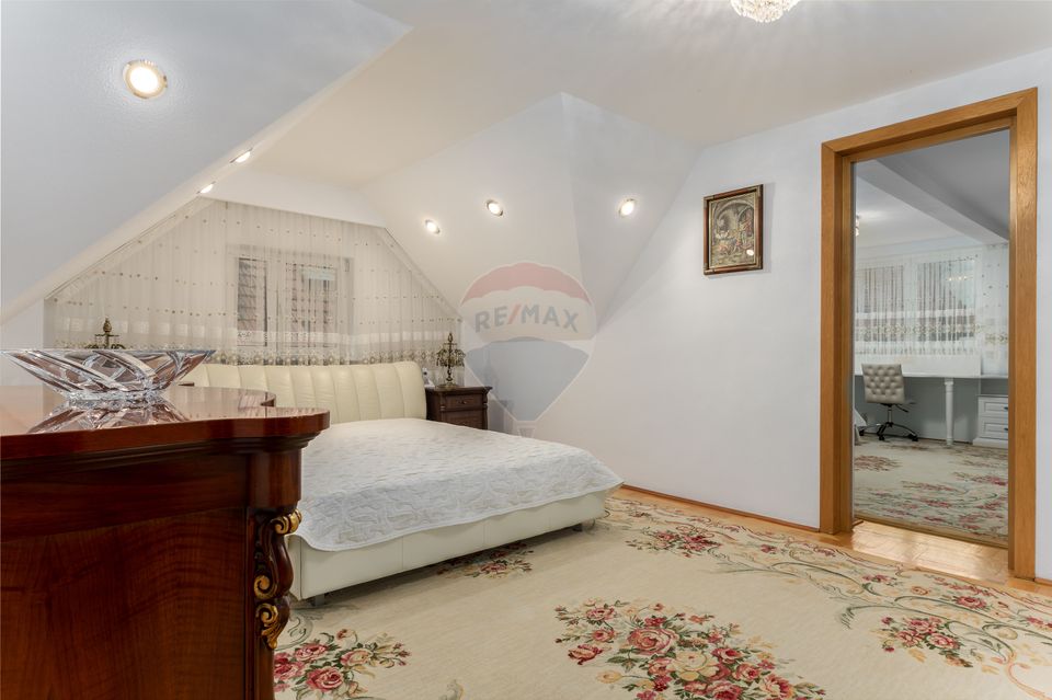 Apartament cu 5 camere in vila, curte si dependinte în Dorobanti