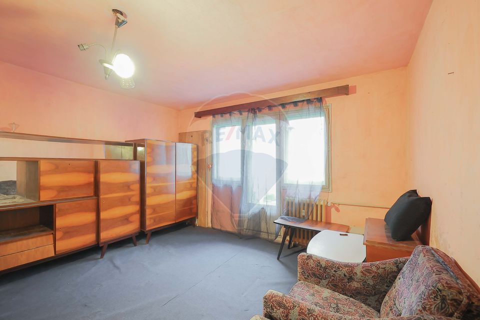 Apartament  cu două camere de vânzare în zona Rogerius