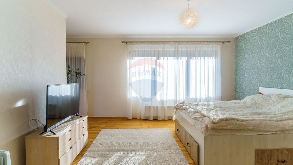 Casă / Vilă cu 4 camere de închiriat în zona Nord-Vest, Comision 0%