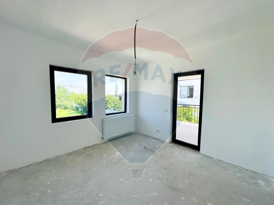 Duplex Elegant P+1E in Crevedia