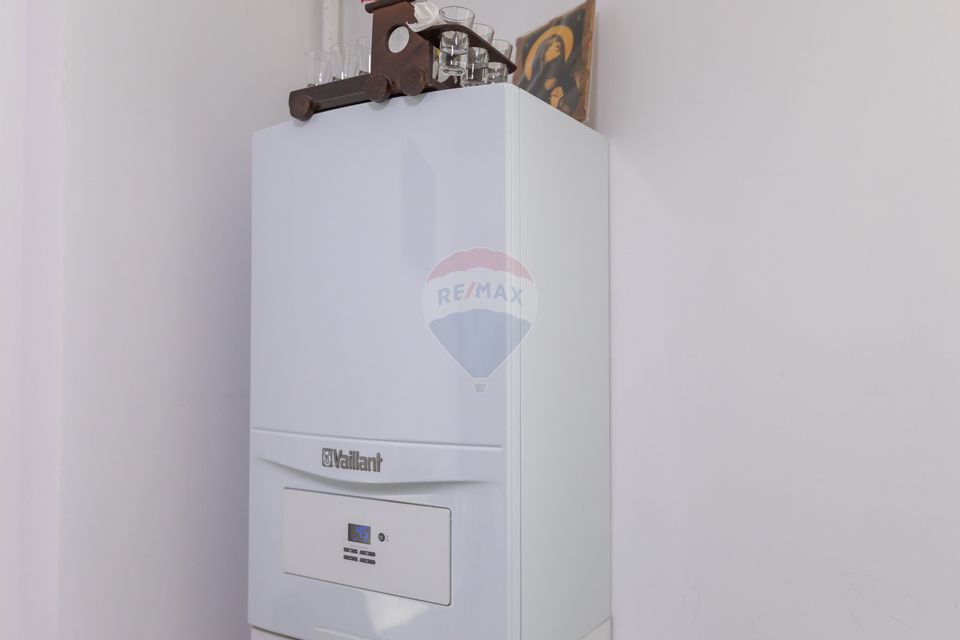 Apartament cu 3 camere de vânzare în zona Ultracentral