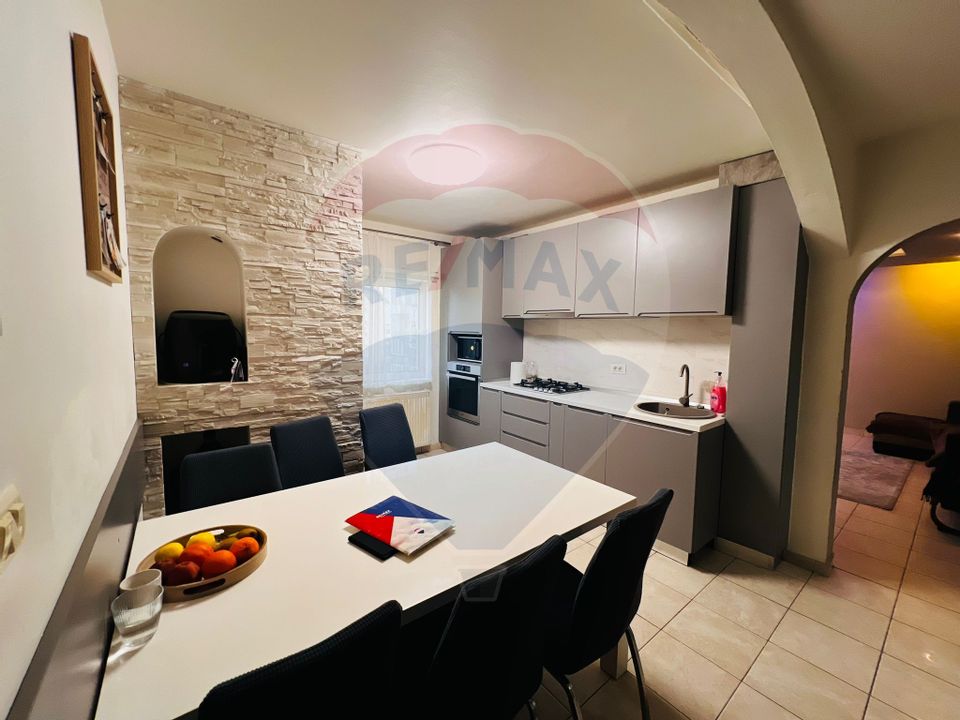 4 room Apartment for sale, Confectii area