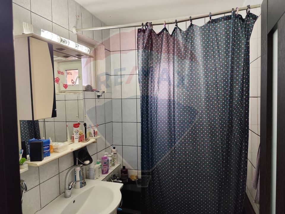 Apartament cu 3 dormitoare pe str. George Cosbuc