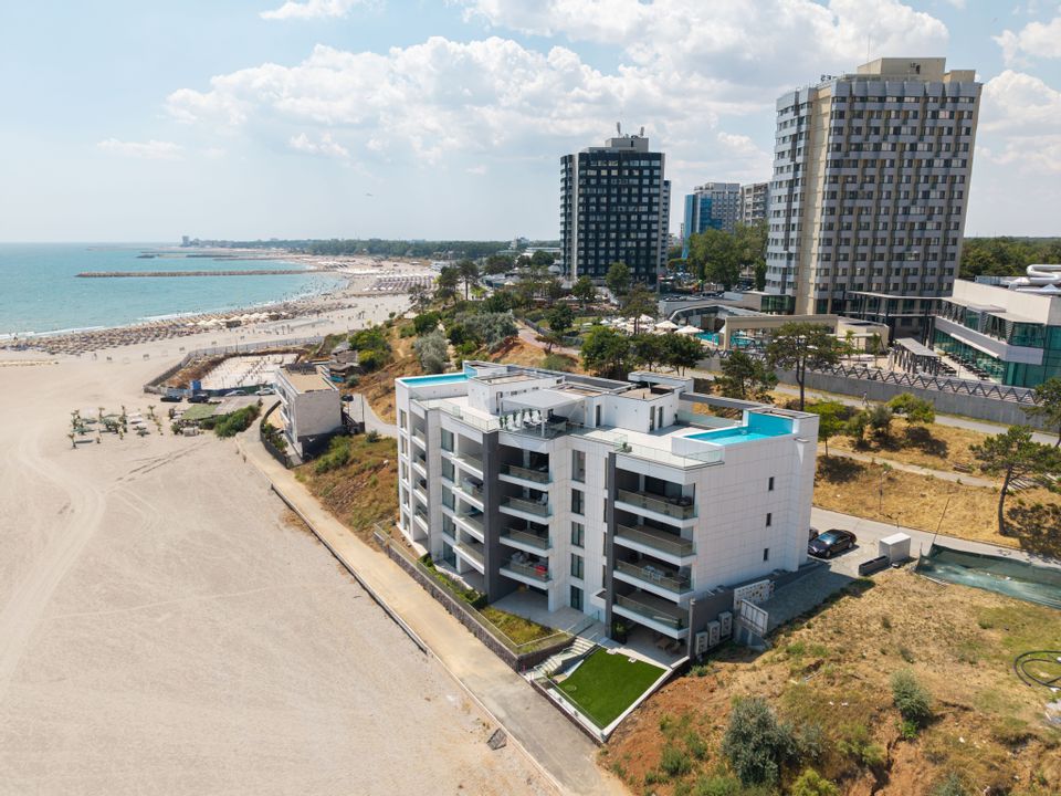 PENTHOUSE CU PISCINA, *VEDERE PANORAMICA LA MARE *FALEZA OLIMP
