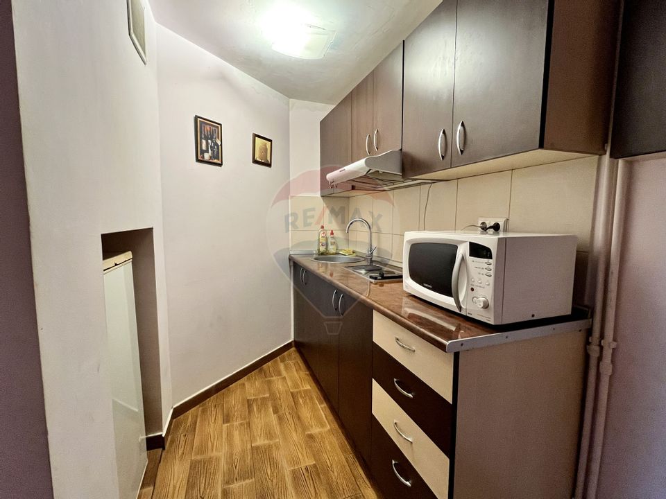 Garsonieră spațioasă - Piața Romană, vedere spre ASE, disponibila acum