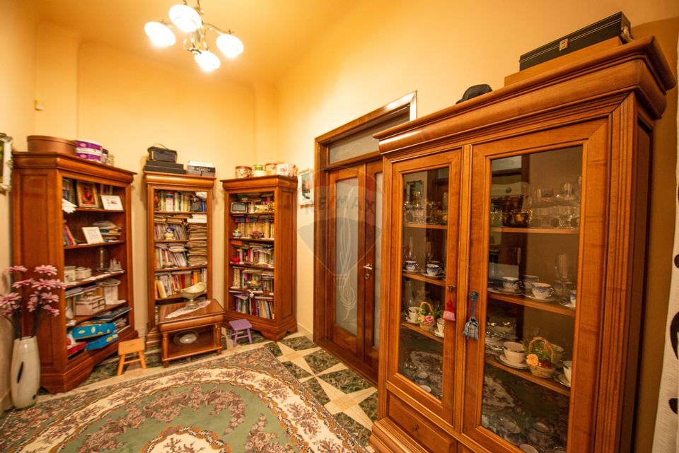 6 room House / Villa for sale, Central area