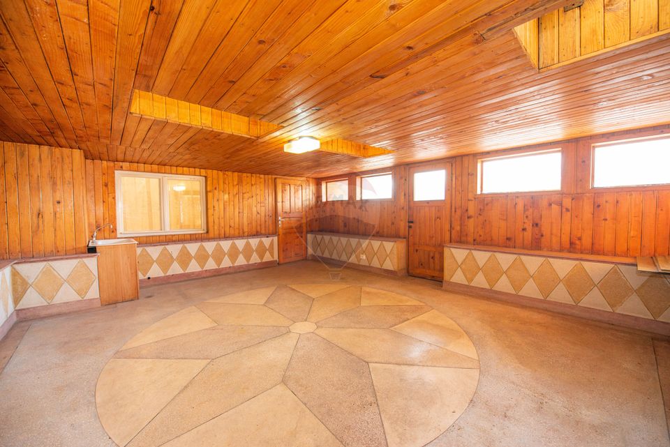 Casa individuala cu 7 camere, de vanzare 250 mp utili,  Buzau