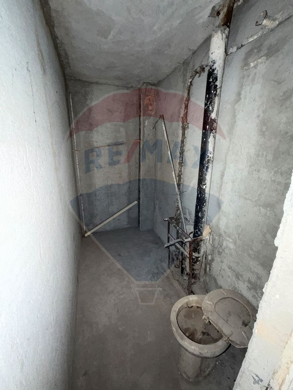 4 room Apartment for sale, Central area