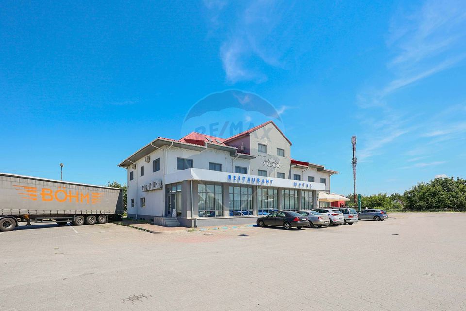 16 room Hotel / Pension for sale, Exterior Vest area