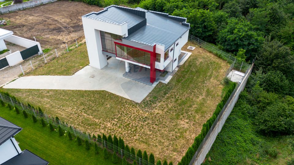 5 room House / Villa for sale