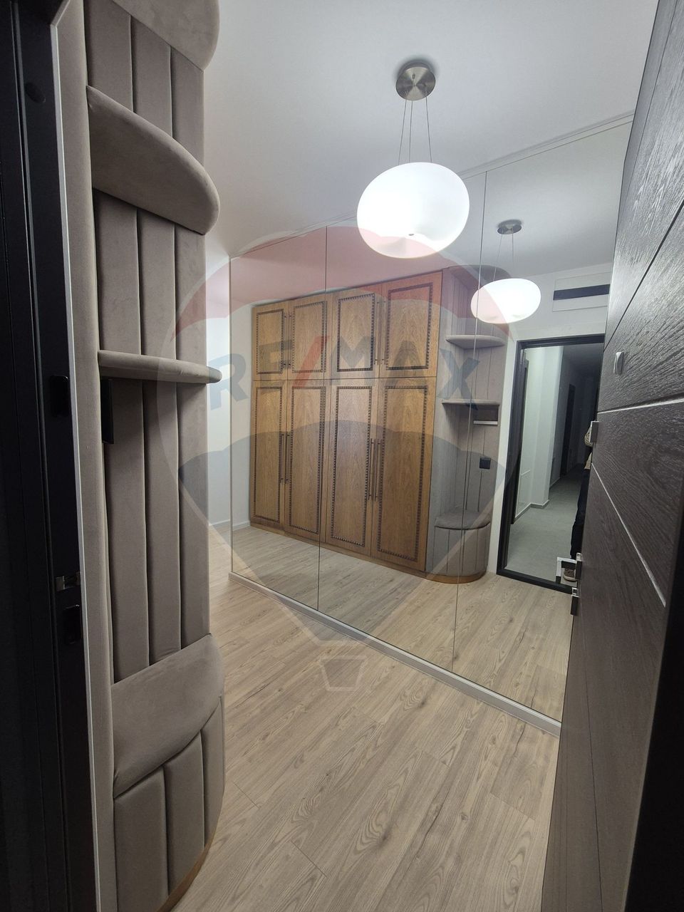 2 room Apartment for rent, Cetate area