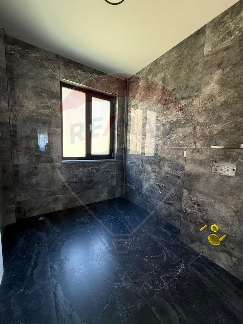 Apartament cu 3 camere de vânzare - bloc nou BURDUJENI