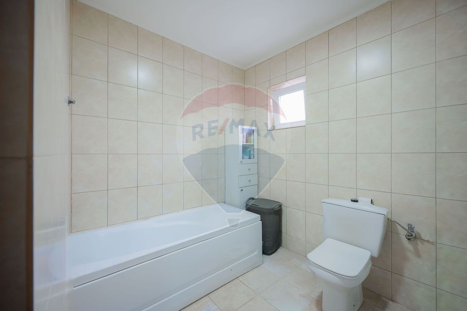 Apartament 3 camere, Dealuri, Doja, Spital Județean, Vânzare