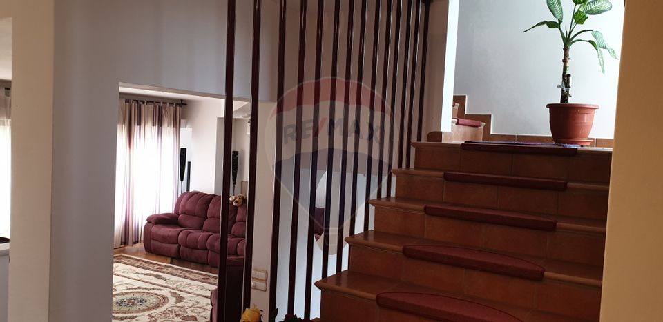 7 room House / Villa for sale