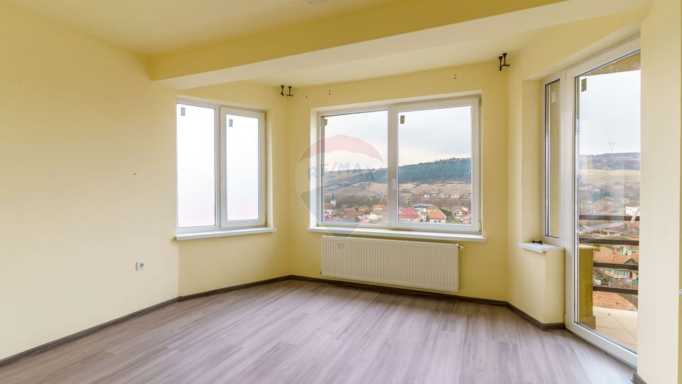 Apartament cu 2 camere, comision 0% la cumparator