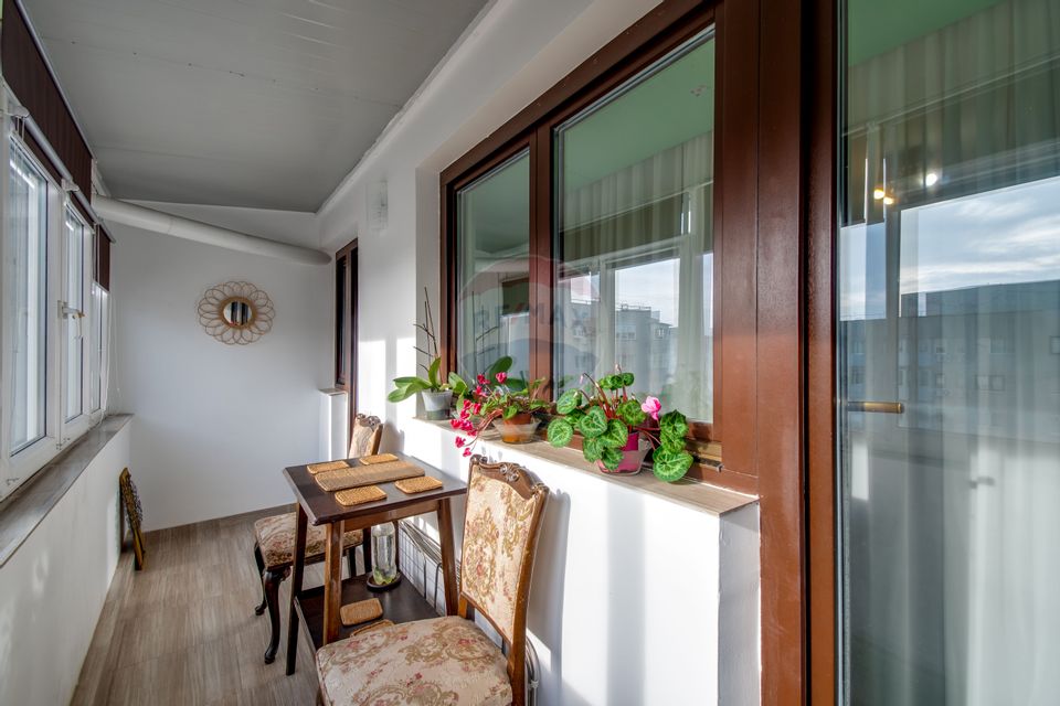 Apartament 3 camere de inchiriat, cu loc de parcare, Piata Victoriei