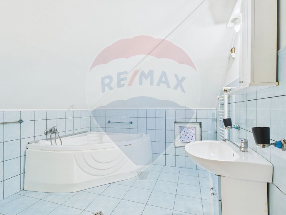 6 room House / Villa for sale, Est area