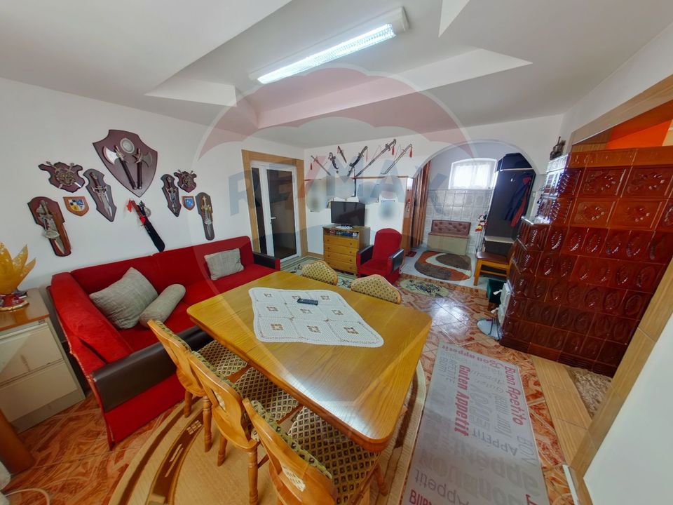 16 room House / Villa for sale, Est area