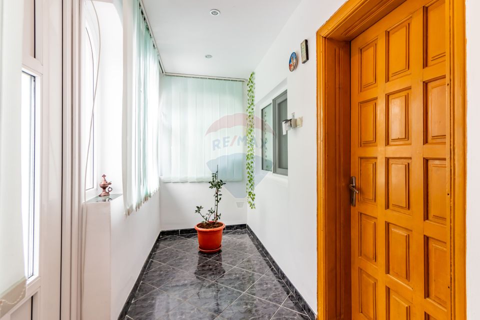 Casă / Vilă de vânzare Picior de Munte, Dambovita