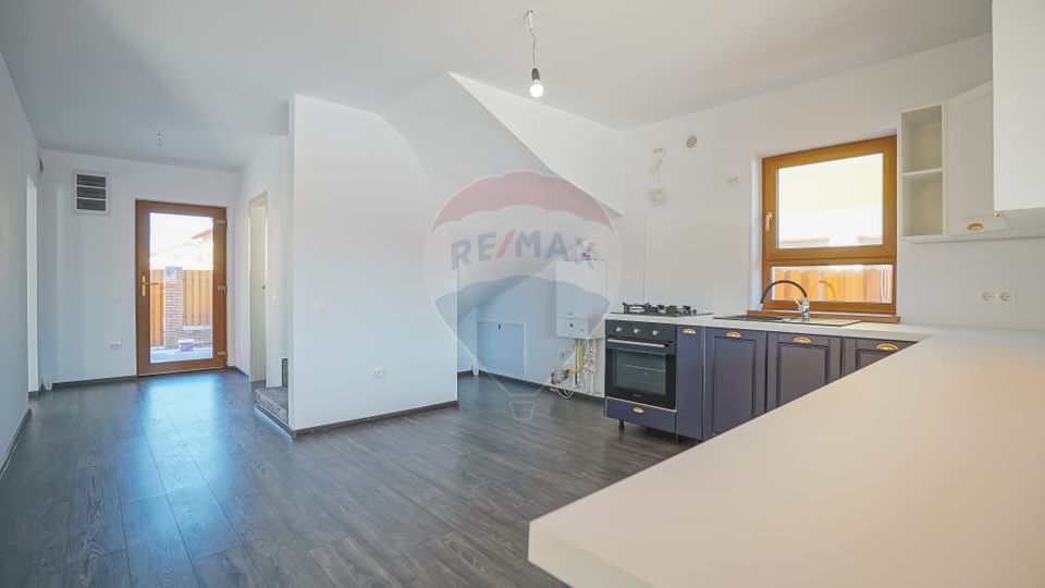 REZERVATA! Vilă nouă, cu 4 camere si teren de 500mp, în Cristian