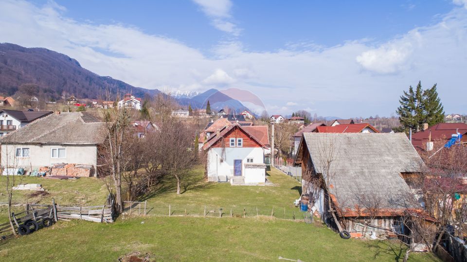 Casă + teren de vânzare – comision 0%