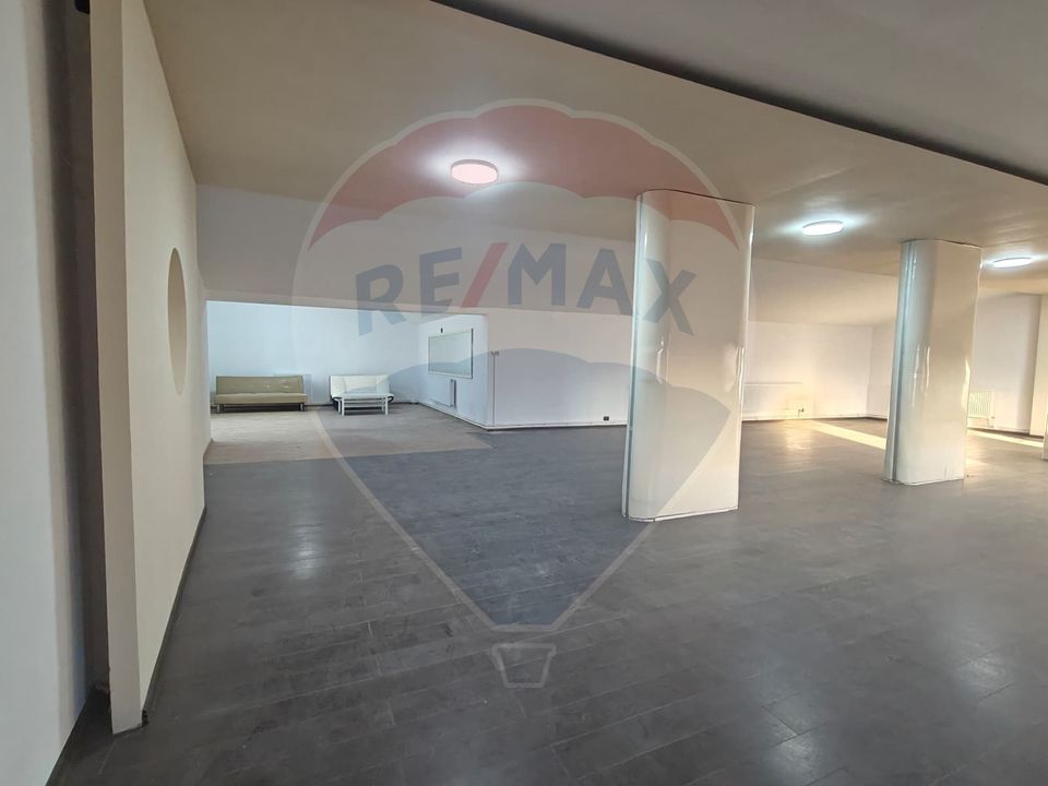 Spațiu comercial, 535.57mp de închiriat, zona autogara Gherla