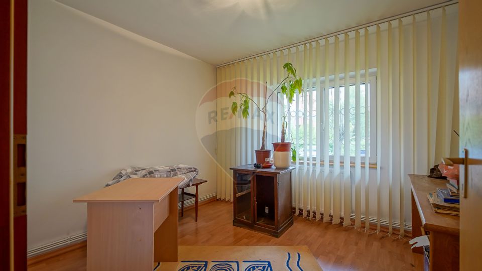 65sq.m Office Space for rent, Racadau area