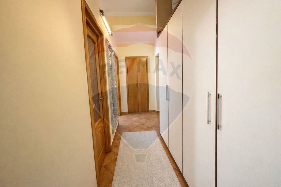 Apartament cu 3 camere de vânzare în zona Tomis Nord Constanta