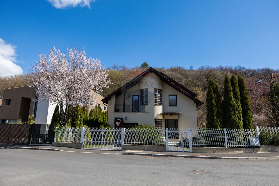 Vilă individuală de excepție | Green Valley, Brașov | Cartier privat