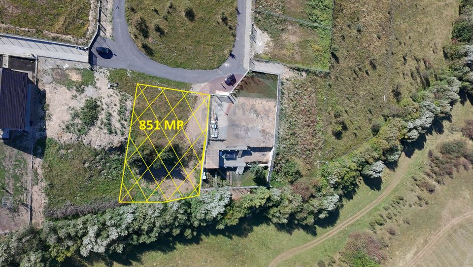 851 mp, Pârâu in spate - Brașov | Centrul echitație și Complex Pănicel