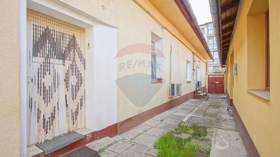 3 room House / Villa for sale, Brasovul Vechi area