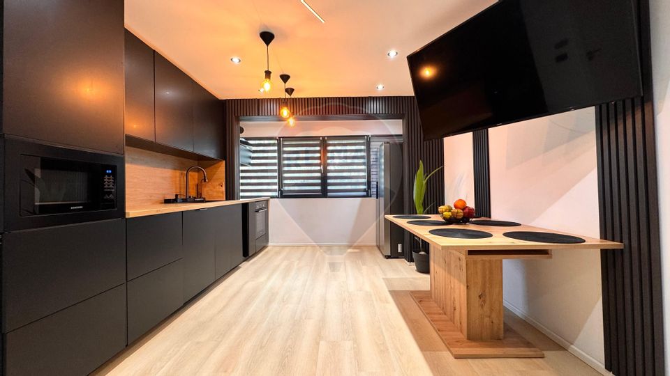 4 room Apartment for sale, Tomis Nord area