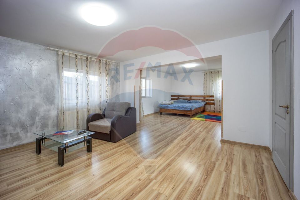 4 room House / Villa for sale