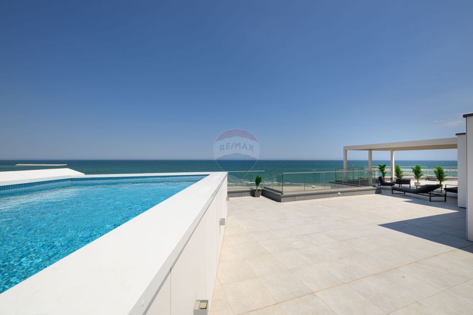 PENTHOUSE CU PISCINA, VEDERE PANORAMICA LA MARE/FALEZA OLIMP